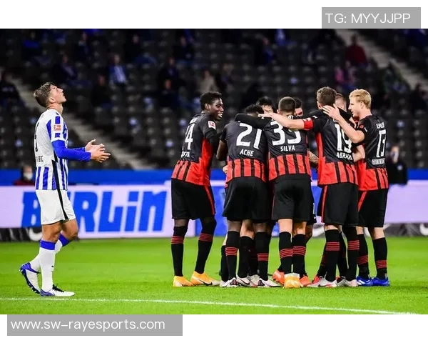 欧冠精彩回放巴萨主场迎战埃因霍温的激烈对决回顾